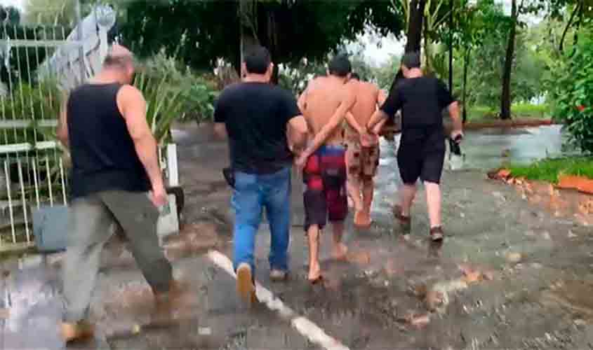 Dois homens são presos suspeitos de envolvimento na morte de jovem em terreno baldio na zona leste de Porto Velho