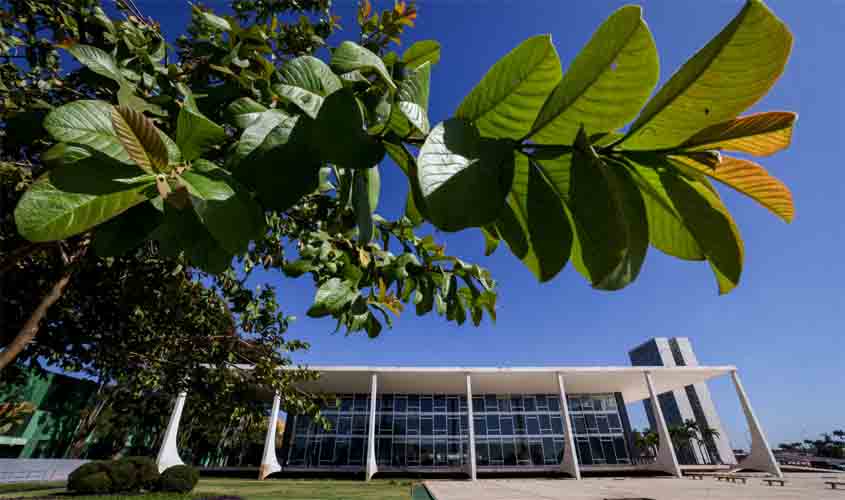 Por questão processual, STF rejeita prisão domiciliar a presos pelo 8 de janeiro que ainda aguardam julgamento