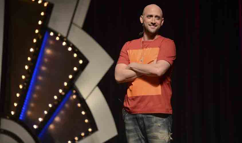 Deputados prestam homenagem ao humorista Paulo Gustavo