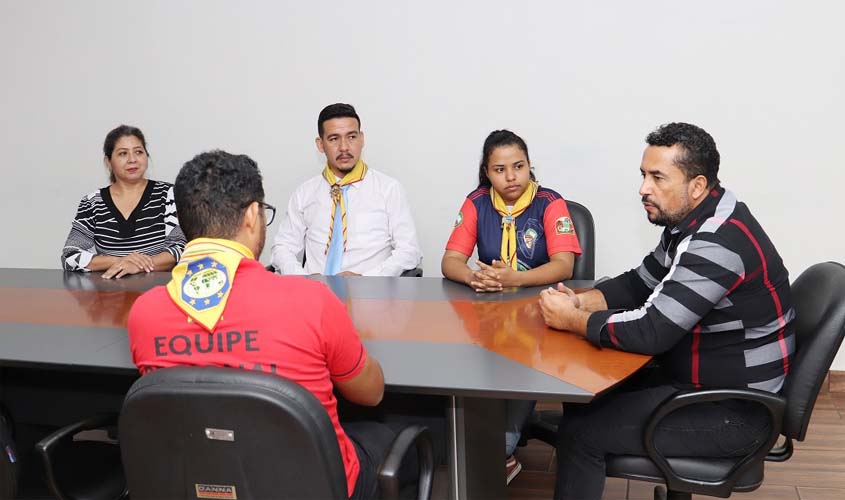 Desbravadores agradecem apoio da prefeitura no Projeto Meio Ambiente