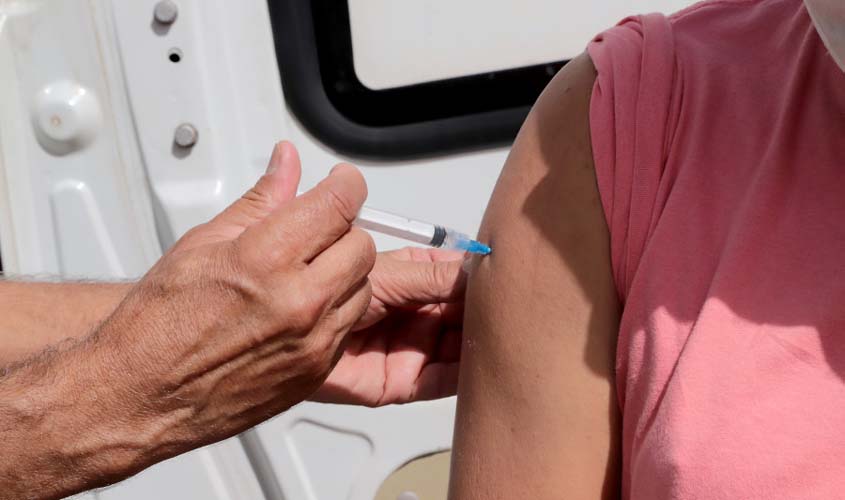 Novos casos e mortes por Covid-19 nas prisões caem pelo 2º mês consecutivo