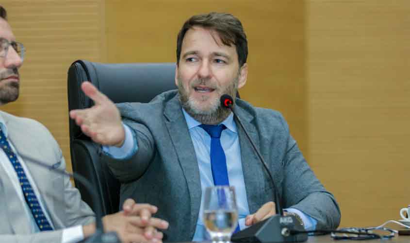 Deputado Alex Redano solicita recuperação urgente da RO-457, no trecho entre a BR-421 e a RO-459, em Ariquemes