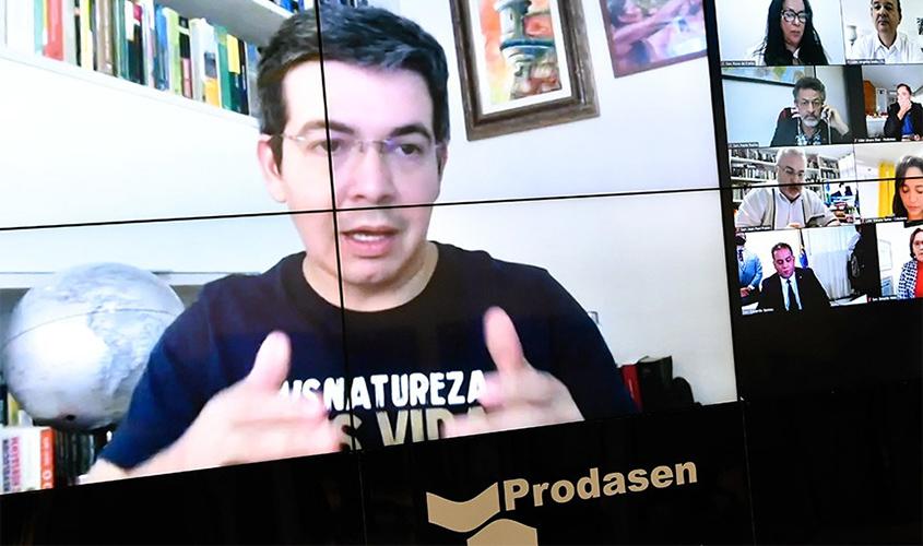 Líderes divulgam nota desencorajando ida a manifestações no domingo 