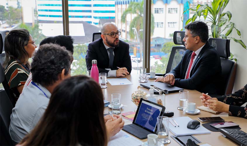 Reunião no GMF discute implementação do Protocolo de Istambul no IML de Rondônia