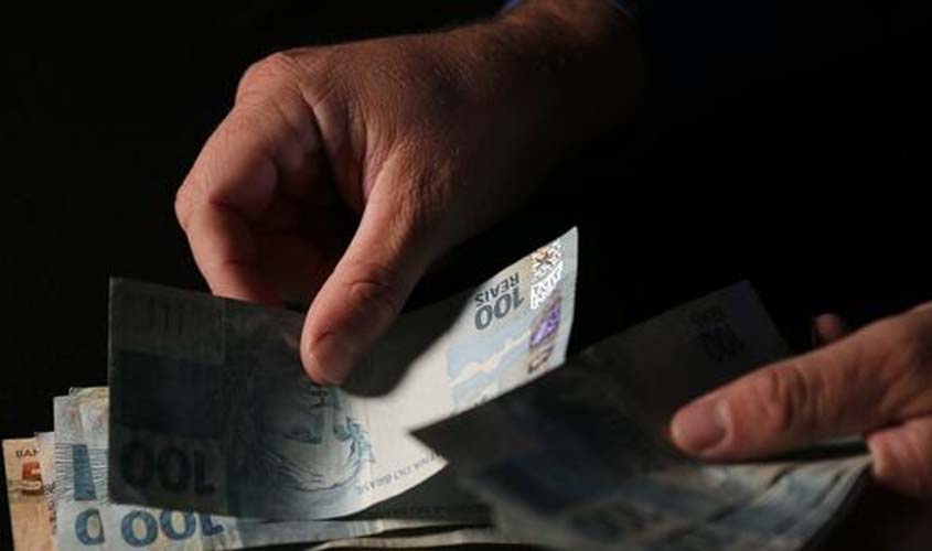 Aumento de gastos com pessoal e crescimento tímido do FPM acendem alerta para contas municipais em 2023, diz CNM