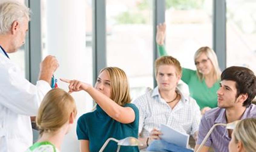 Número De Graduandos Mais Velhos Está Em Alta No Brasil