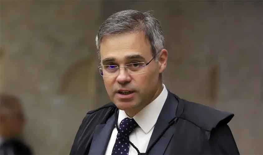 Mendonça retoma voto sobre responsabilização das redes sociais