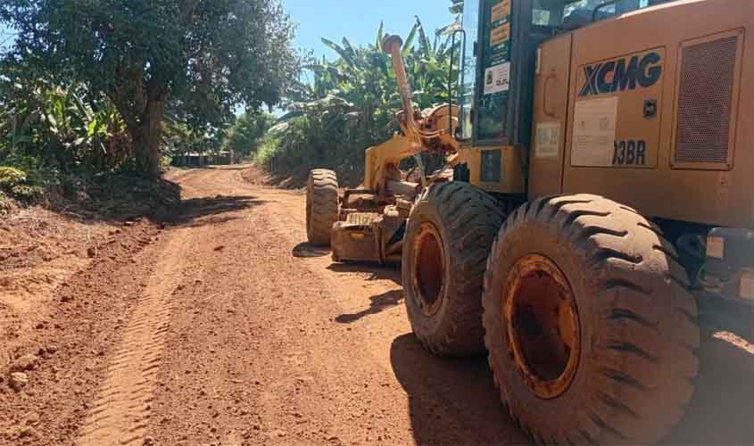 Prefeitura intensifica recuperação de ramais afetados pela cheia do rio Madeira