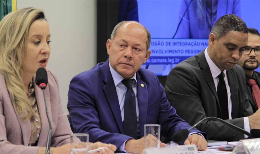 Coronel Chrisóstomo defende internacionalização do aeroporto de Porto Velho durante Audiência Pública