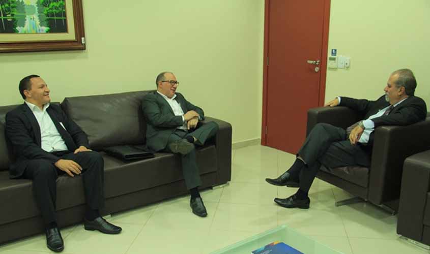 Seguradora apresenta serviços voltados aos servidores e magistrados