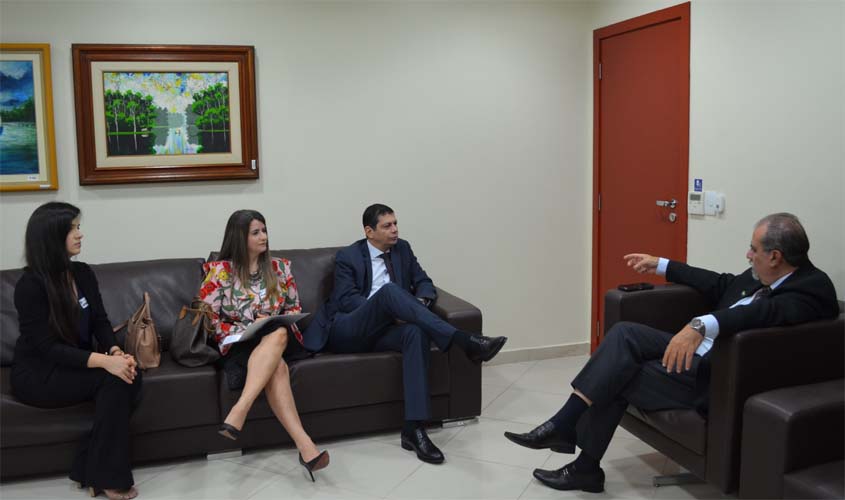 OAB/RO solicita ao TJRO a adoção de medidas para respeitar prerrogativas de advogada gestante, lactante ou adotante 