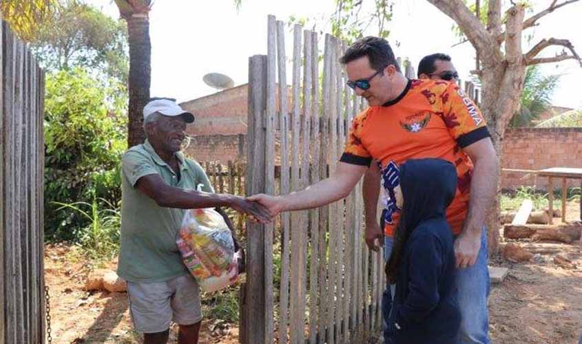 Cremero entrega mais 300 cestas básicas à população carente de recursos econômicos