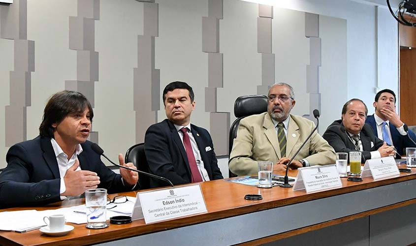Proposta atual de reforma significará o fim da Previdência, afirmam debatedores