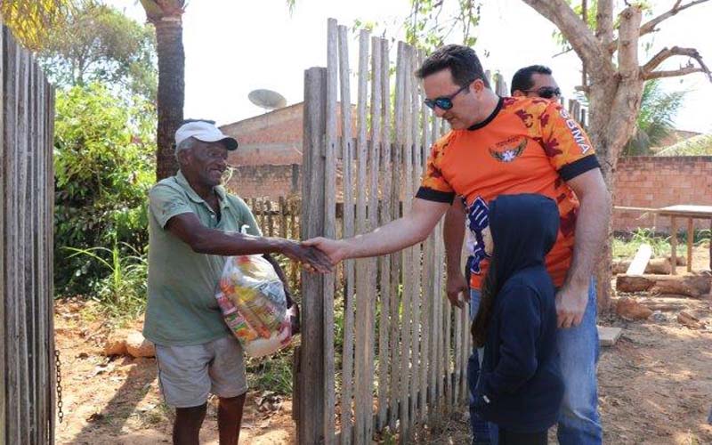Cremero entrega mais 300 cestas básicas à população carente de recursos econômicos