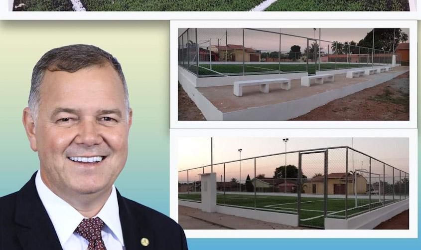 Nova Mamoré ganha quadra de grama sintética através de emenda do Deputado Lucio Mosquini
