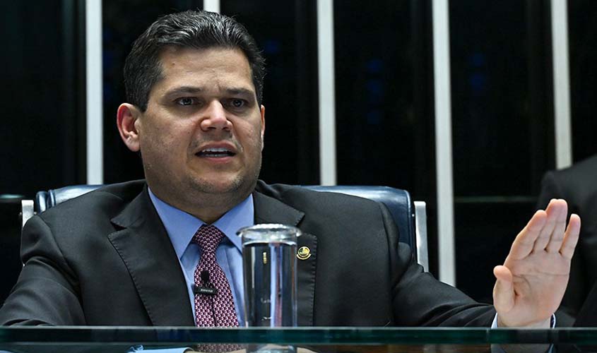 Davi pede que Congresso siga cumprindo sua missão pelo Brasil