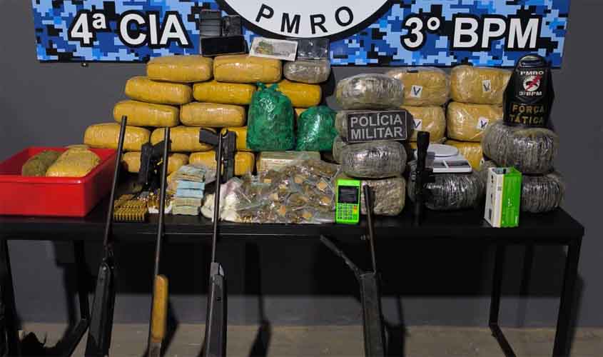 Megaoperação da PM de Rondônia desmantela depósito de drogas em Cerejeiras e apreende mais de 45 kg de entorpecentes, armas e dinheiro