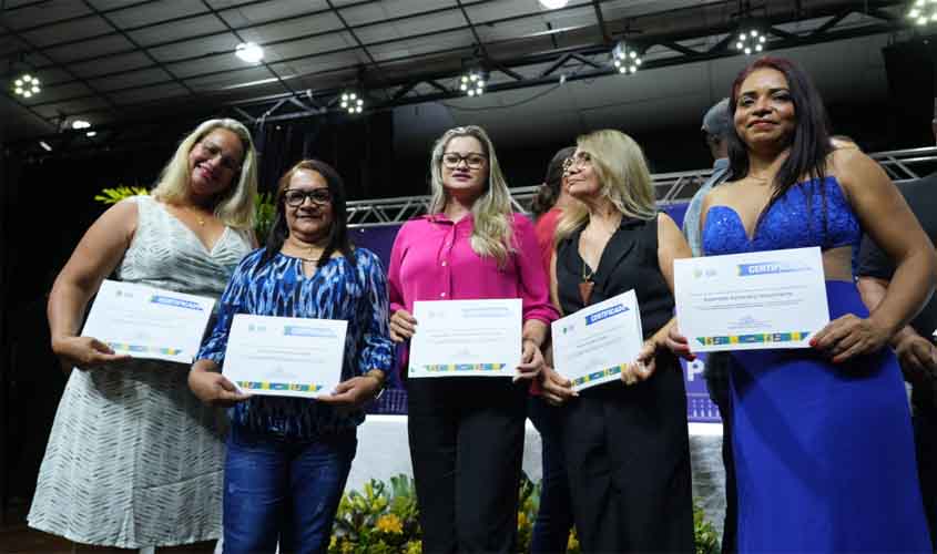 Eleição distrital mostra força das mulheres com vitória de administradoras