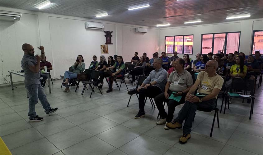 Encontro Pedagógico qualifica professores da Semtel