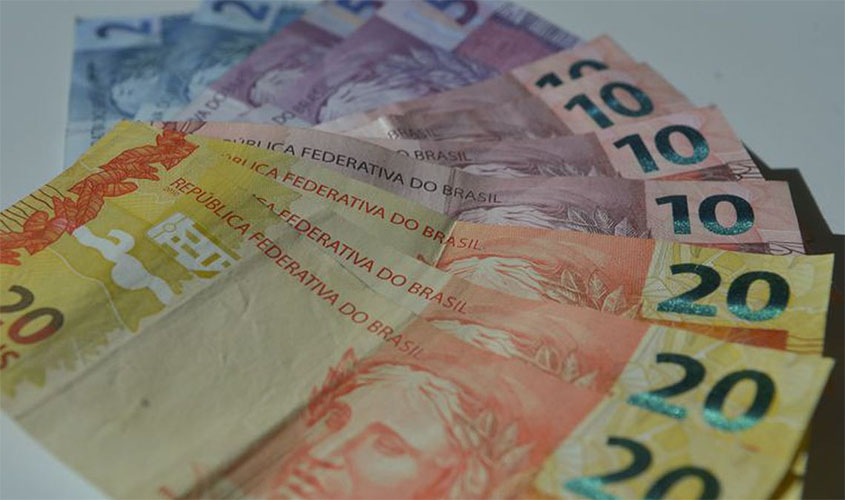 Inflação para famílias com renda mais baixa cai em agosto