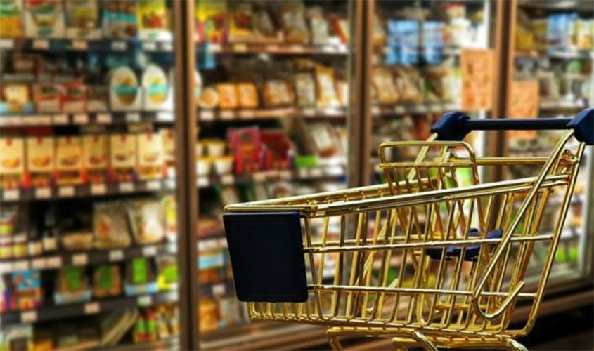 Justiça decreta prisão de acusados de torturar jovem em supermercado