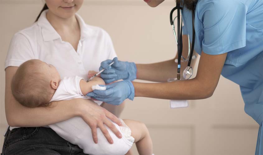 Queda na vacinação contra a poliomielite aumenta o risco de volta da doença