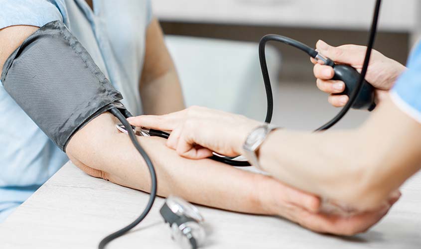 Sociedade Brasileira de Direito Médico e Bioética repudia suspensão do piso salarial da enfermagem