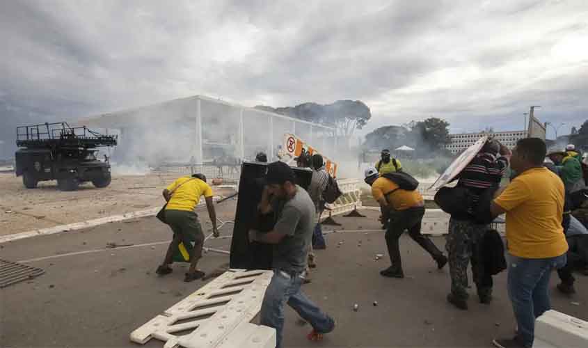 Moraes abre prazo para alegações do Núcleo 2 dos atos golpistas