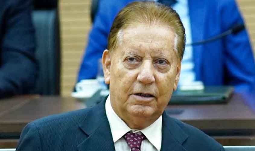 Senado homenageia o engenheiro agrônomo e político Assis Canuto  