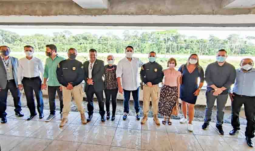 Superintendente recebe visita dos parlamentares da bancada federal no Estado