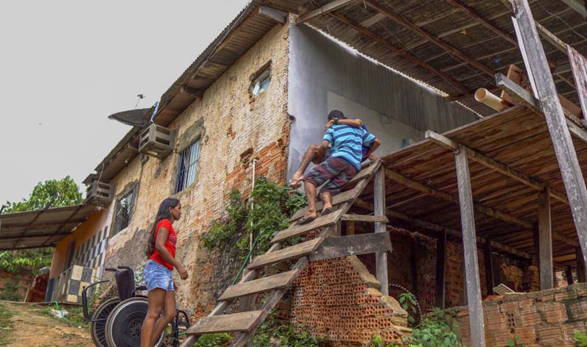 Cadeirante contemplado com programa de moradia já sonha com seu novo lar