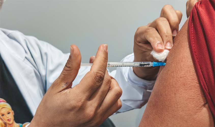 Pneumo 20 supera 4,8 mil doses aplicadas em Porto Velho