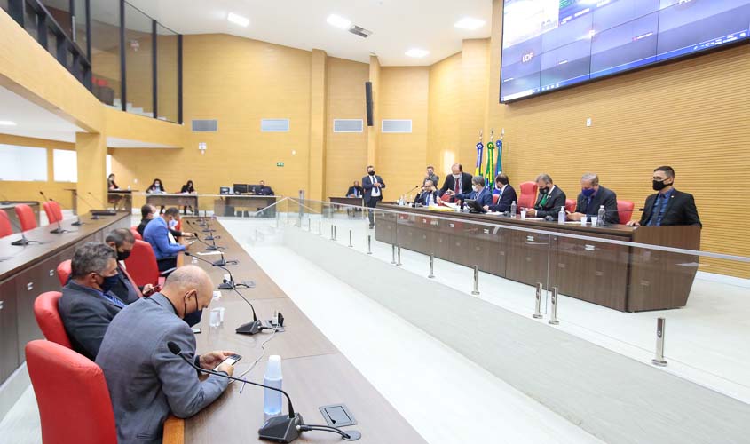 Deputados parabenizam delegado Samir Fouad pela atuação como diretor-geral
