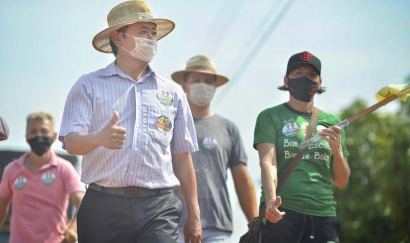 Japonês faz compromisso para construção de 2 postinhos nos bairros Alto dos Parecis e Moisés de Freitas