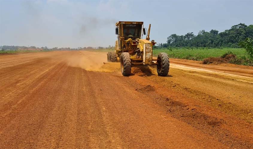 Aeroporto recebe manutenção para reforçar a segurança em pousos e decolagens