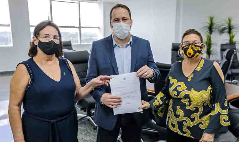 Empenhado: Apae de Ariquemes recebe R$ 135 mil do presidente Alex Redano