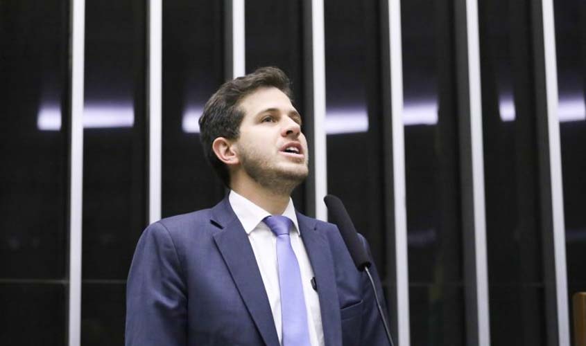 Câmara amplia licença-paternidade para 20 dias