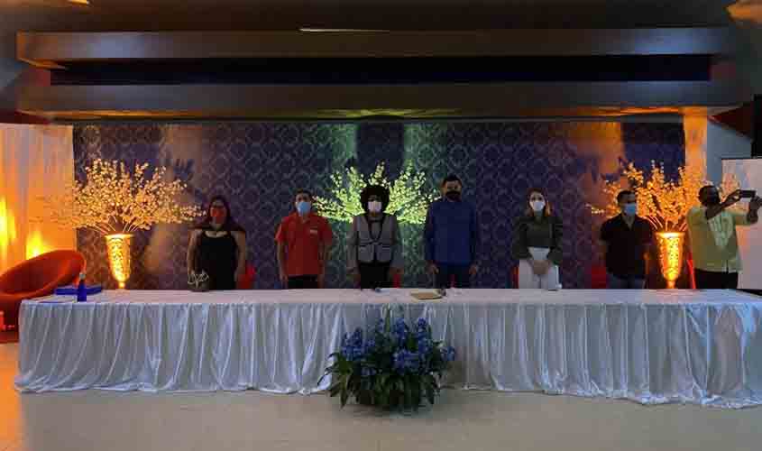 Novo Sistema Diretivo do Sintero toma posse e reafirma luta em favor dos trabalhadores em educação