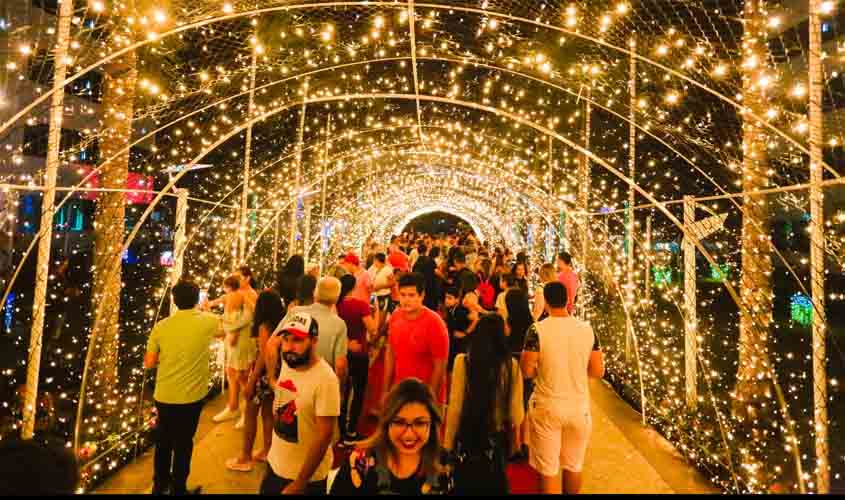 Ornamentação de Natal no Palácio Rio Madeira começa a ser instalada na segunda-feira,7