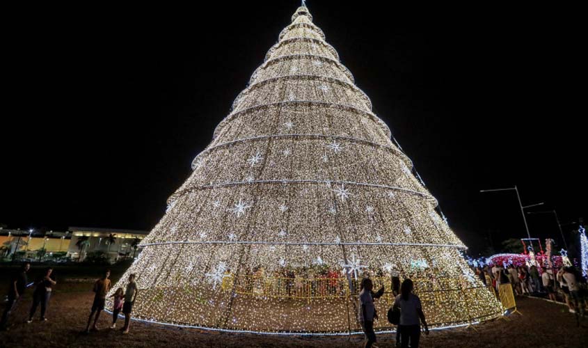 Iluminação do Parque da Cidade marca abertura do Natal Porto Luz 2022