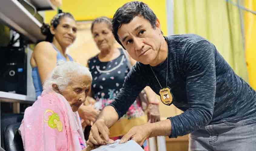 Idosa de 99 anos é atendida pelo MP Itinerante, que teve seu último dia de ação na Zona Leste nesta quinta-feira