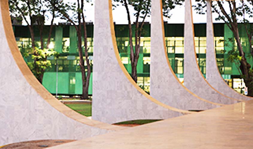 Presidente do STF mantém impedimento de transferência de crianças da pré-escola para escolas de ensino fundamental em Goiânia