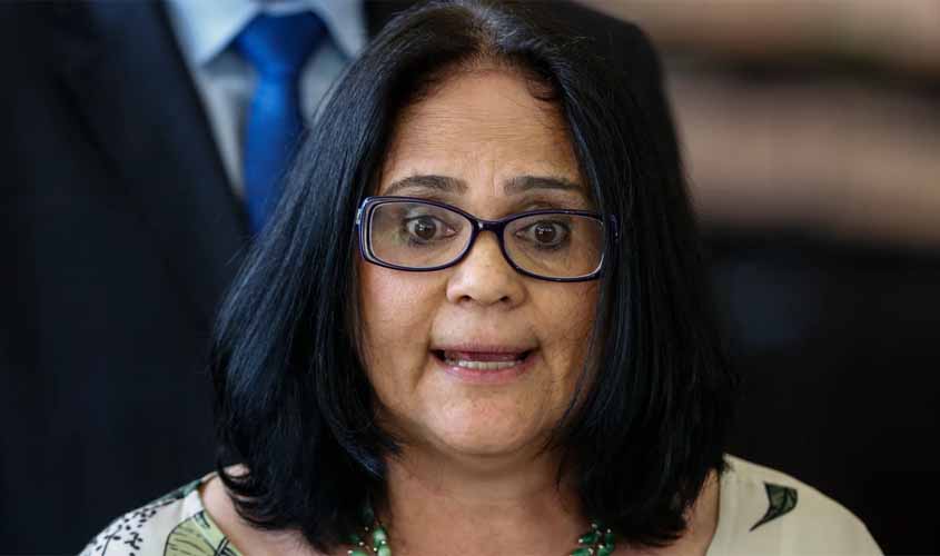 Ministra Doidamares acusa professores de Porto Velho de adulterar Turma da Mônica em historinha onde garotinha diz querer “pica”. Vídeo