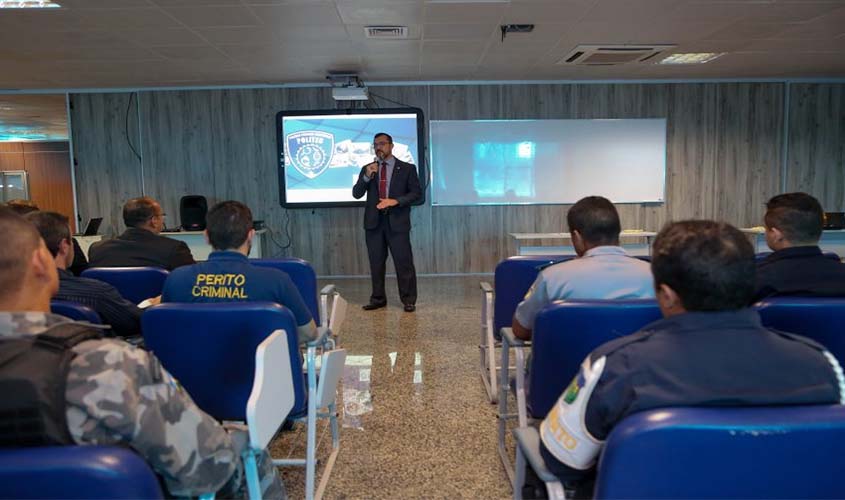 Polícia Técnico-Científica capacita militares para a identificação preliminar de drogas de abuso