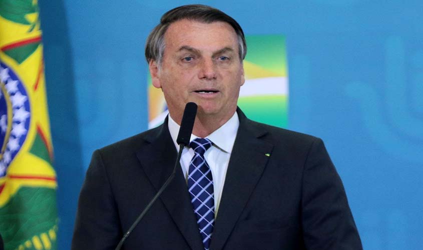 Apenas ministros titulares podem utilizar avião da FAB, diz Bolsonaro