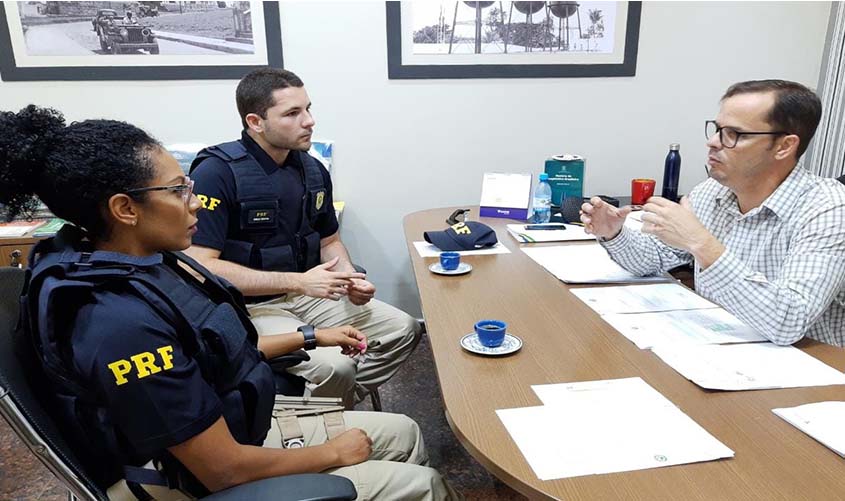 PRF destaca parceria com a Escola do Legislativo pelo curso de libras