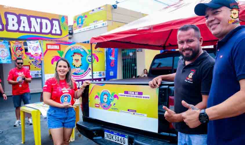 Banda do Vai Quem Quer anuncia mega adesivaço para o próximo sábado, 8/02