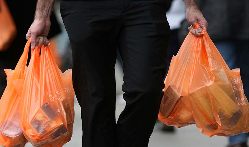 Para Primeira Turma, sacolas plásticas de supermercado não geram direito a creditamento de ICMS