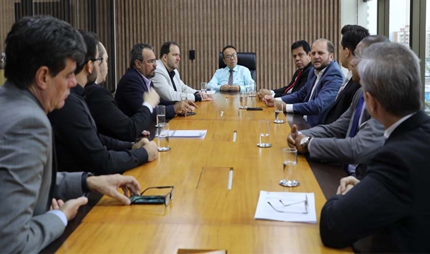 Deputados da Comissão Parlamentar de inquérito visitam o TJRO