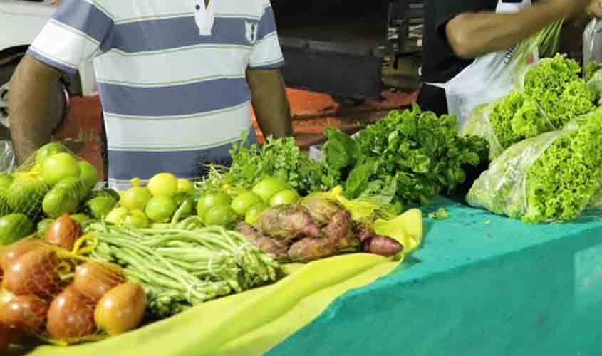 Feira Livre de domingo vai funcionar ao lado do prédio do relógio em Porto Velho